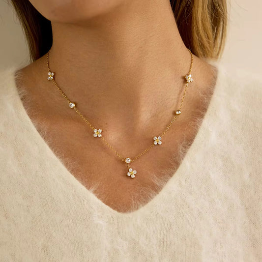 EITH NECKLACE