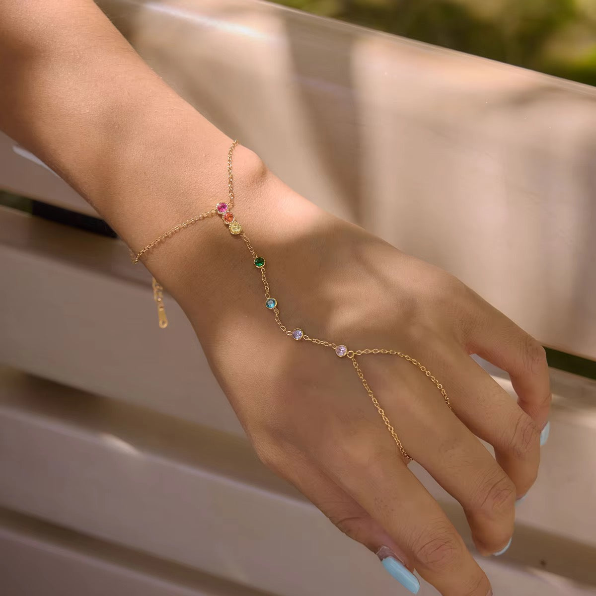 NORA HANDCHAIN (MULTI)