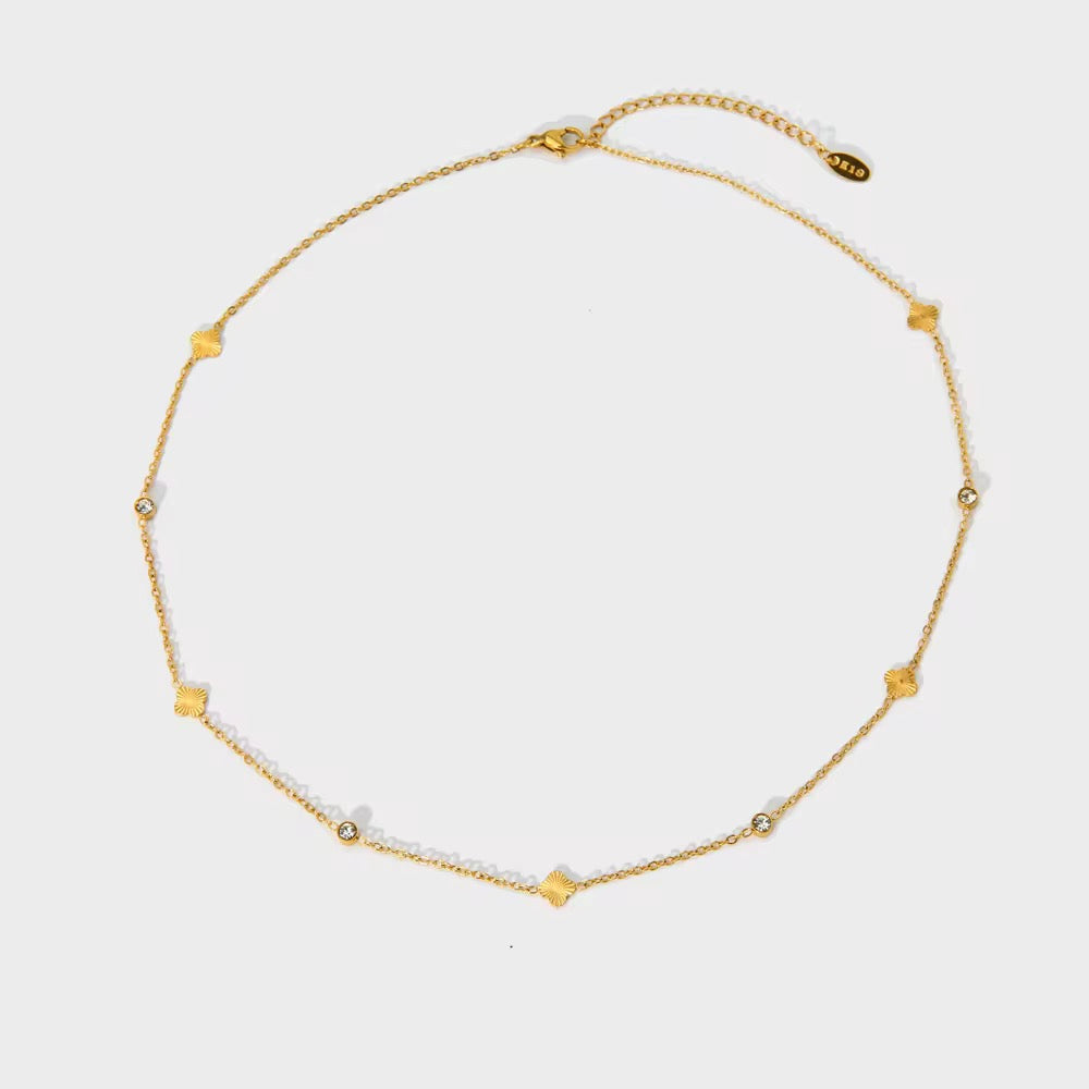 LEGACY NECKLACE