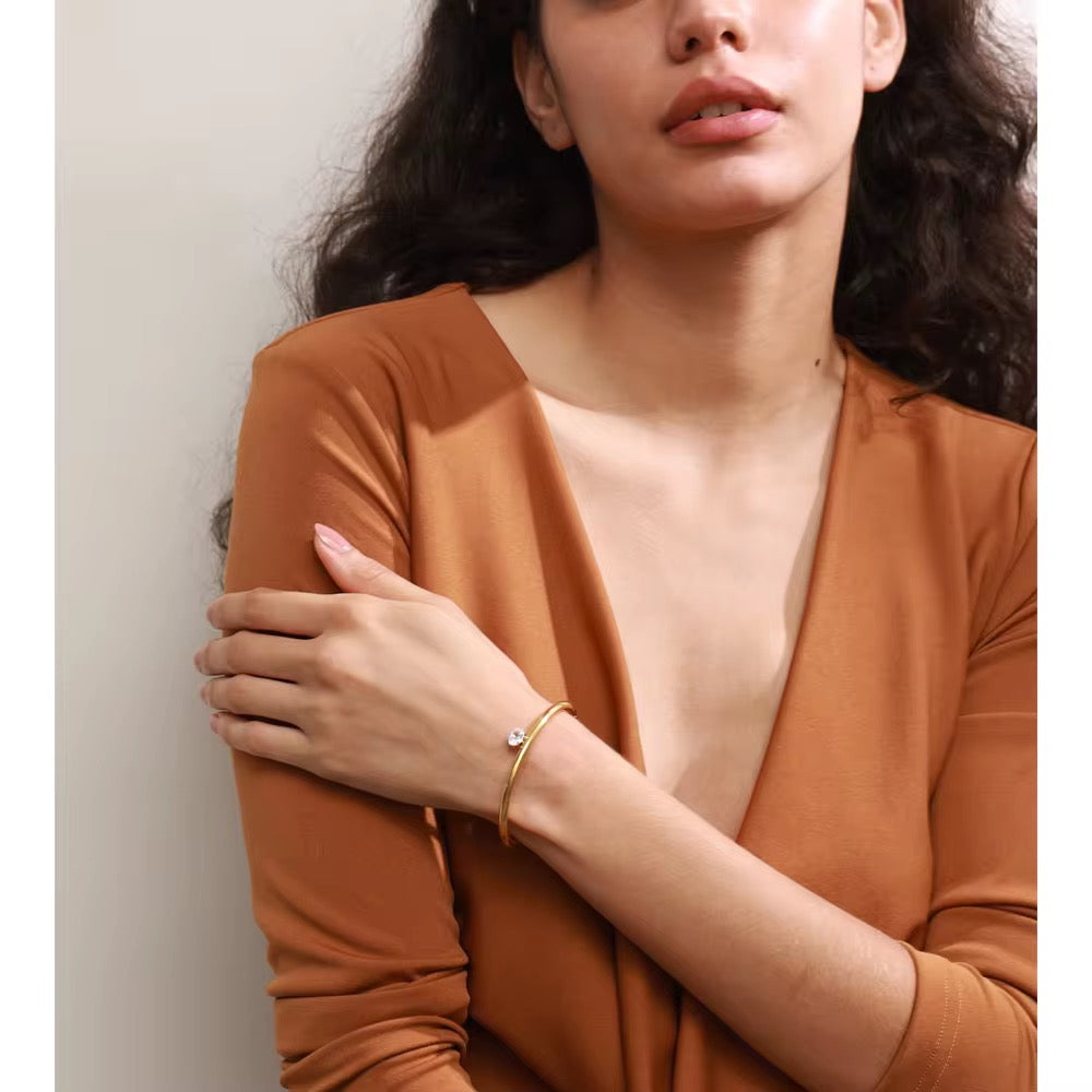 LENISHA BANGLE BRACELET