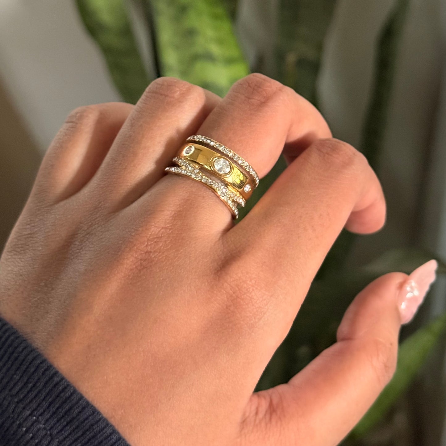 HOLLY RING