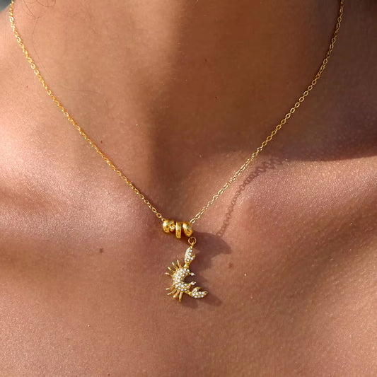 GOLDEN CLAW NECKLACE