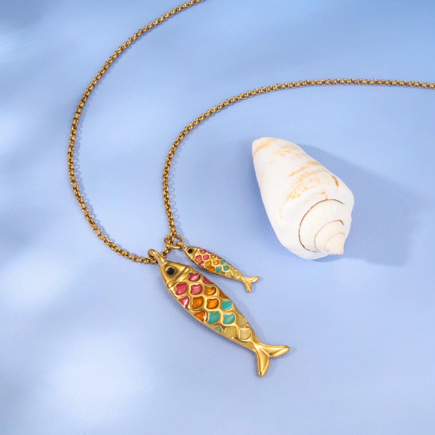 FIN NECKLACE