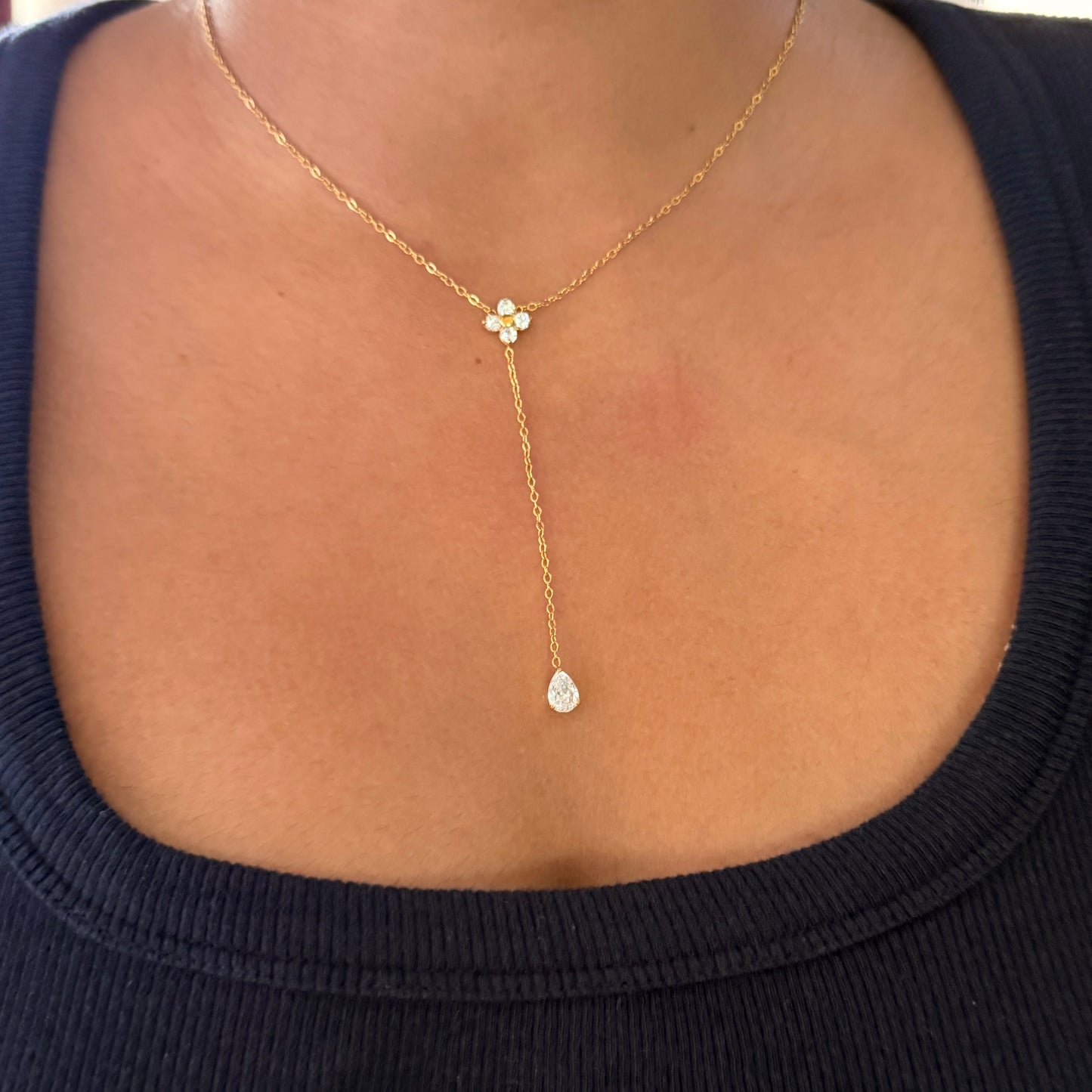 BUD NECKLACE
