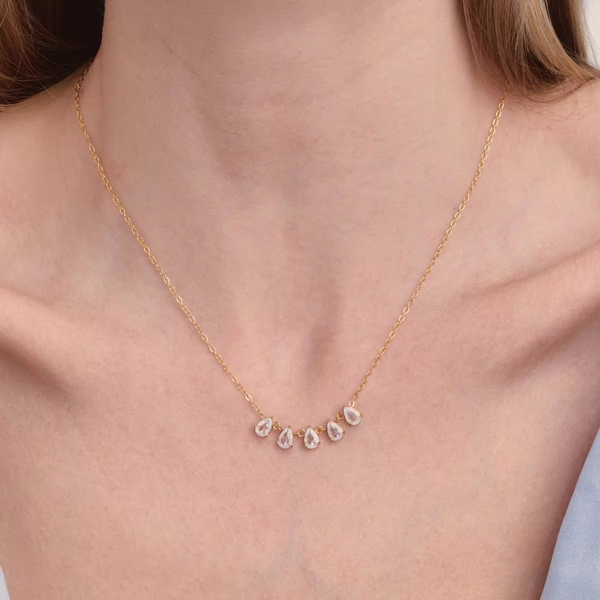 ADELIA NECKLACE