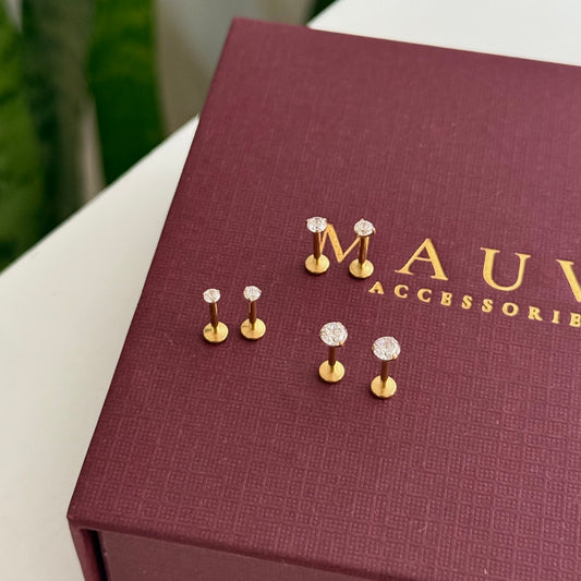 DIAMOND STUDS