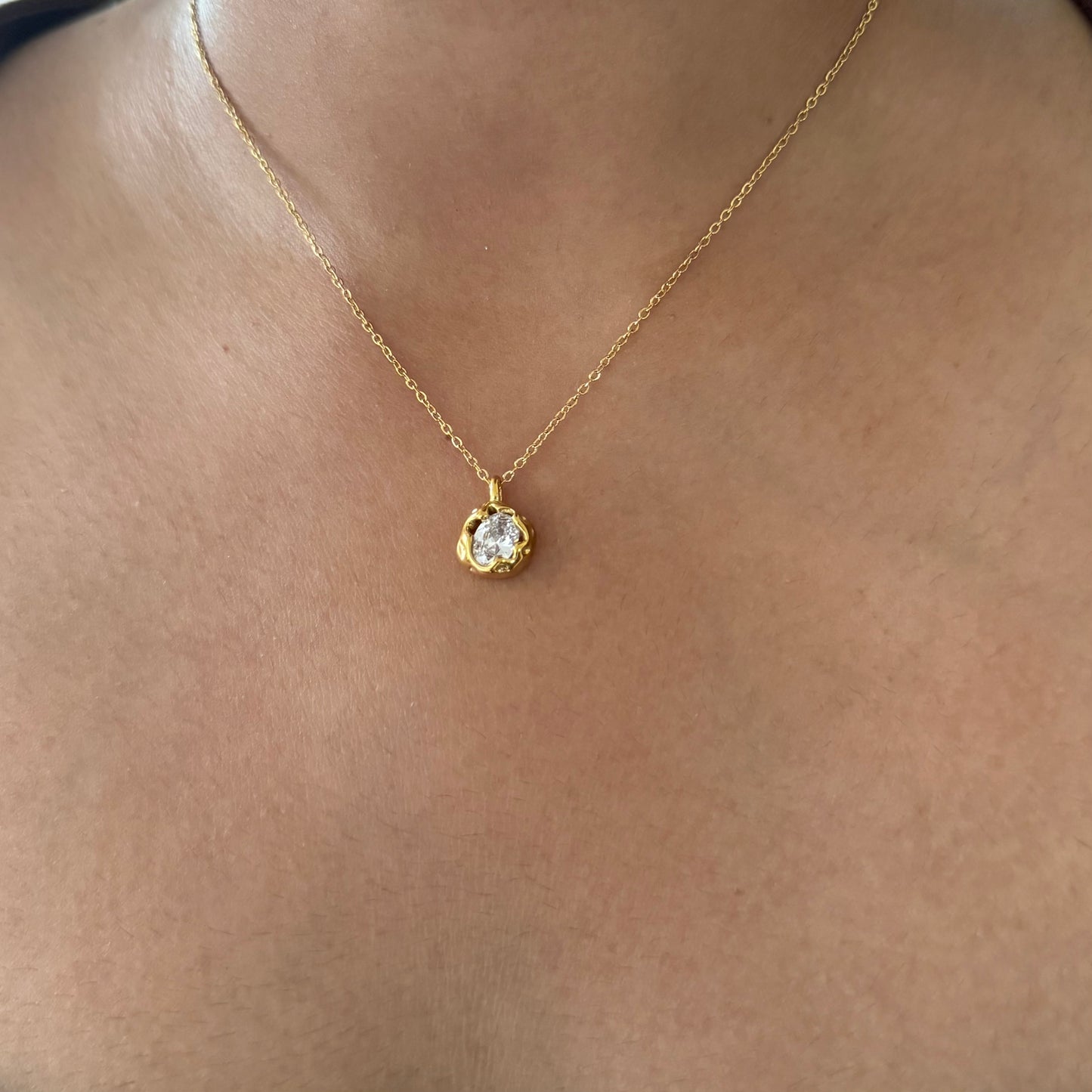 ZERINE NECKLACE