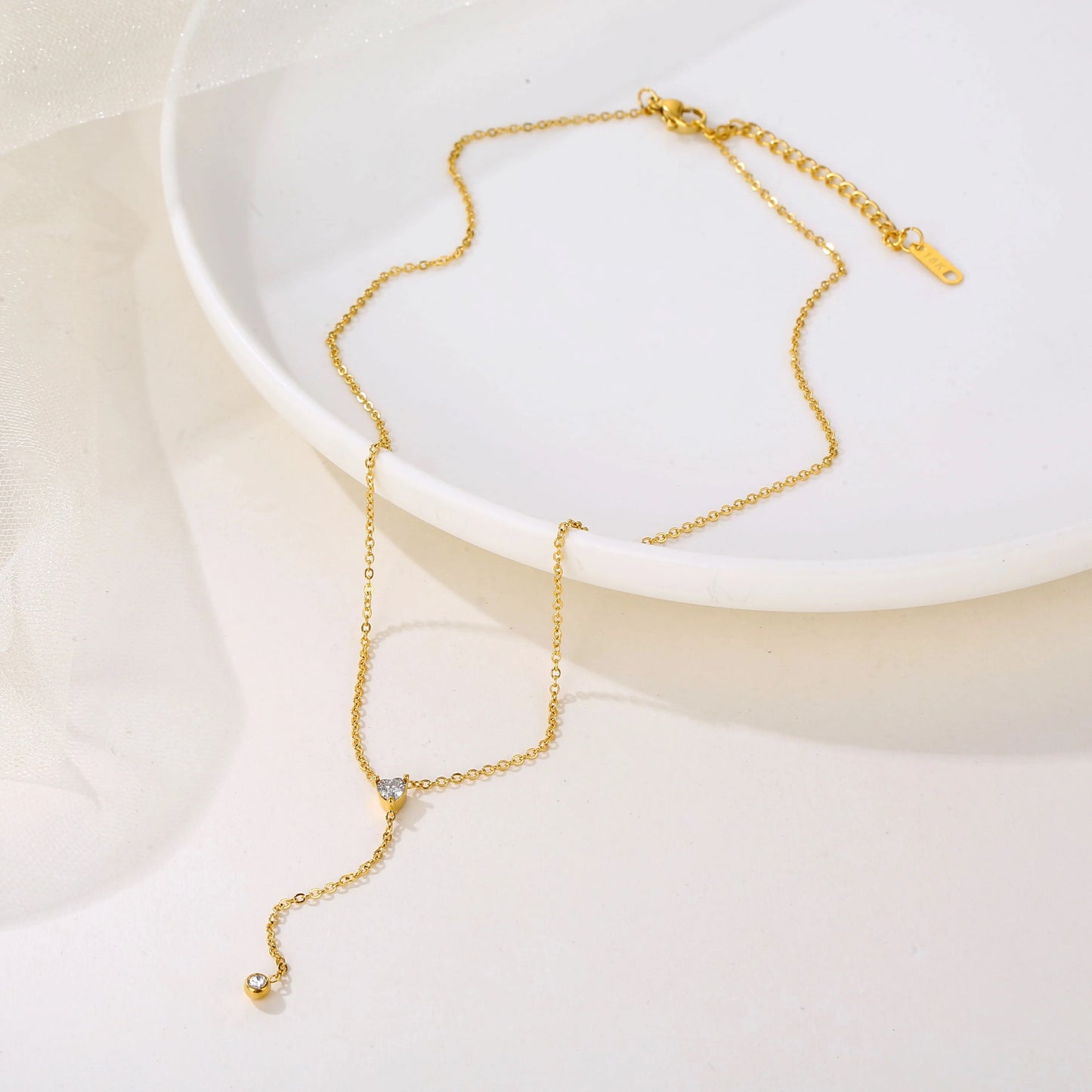 MARIE NECKLACE