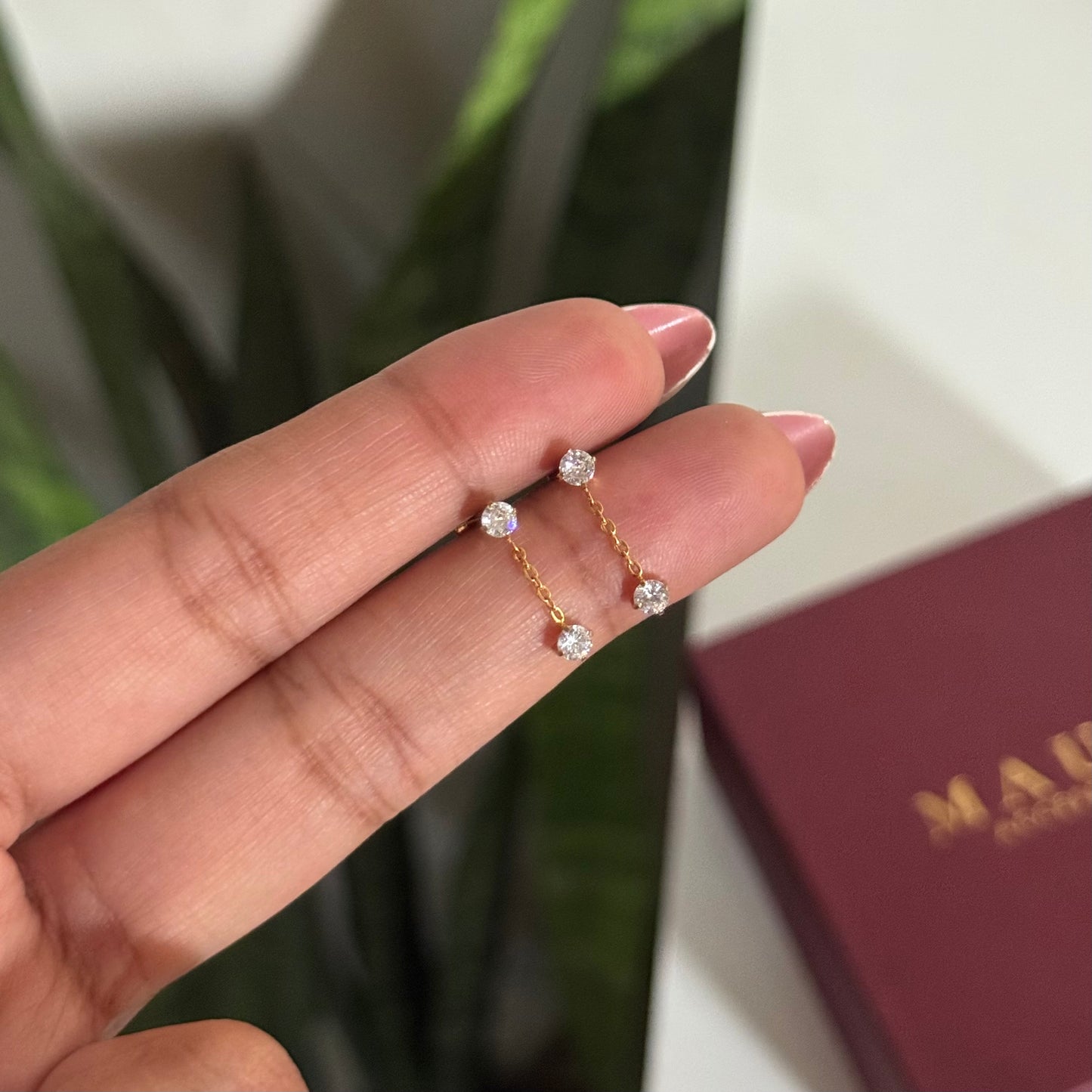 CASSIS STUDS