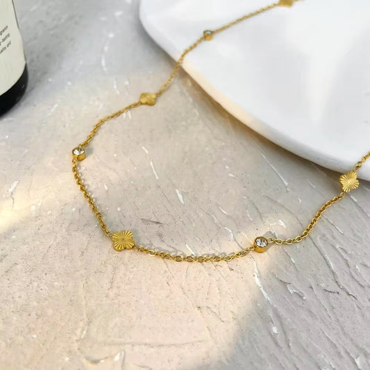 LEGACY NECKLACE