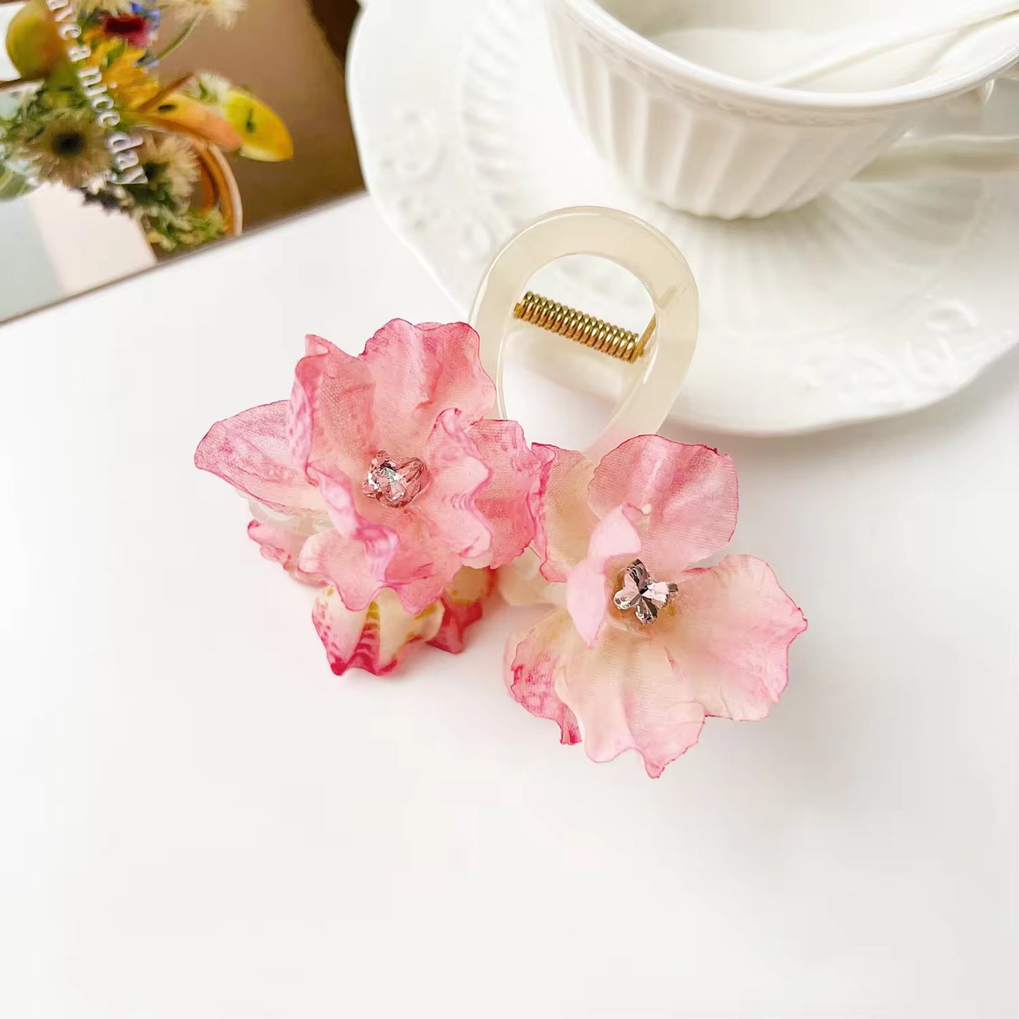 FLORA CLAW