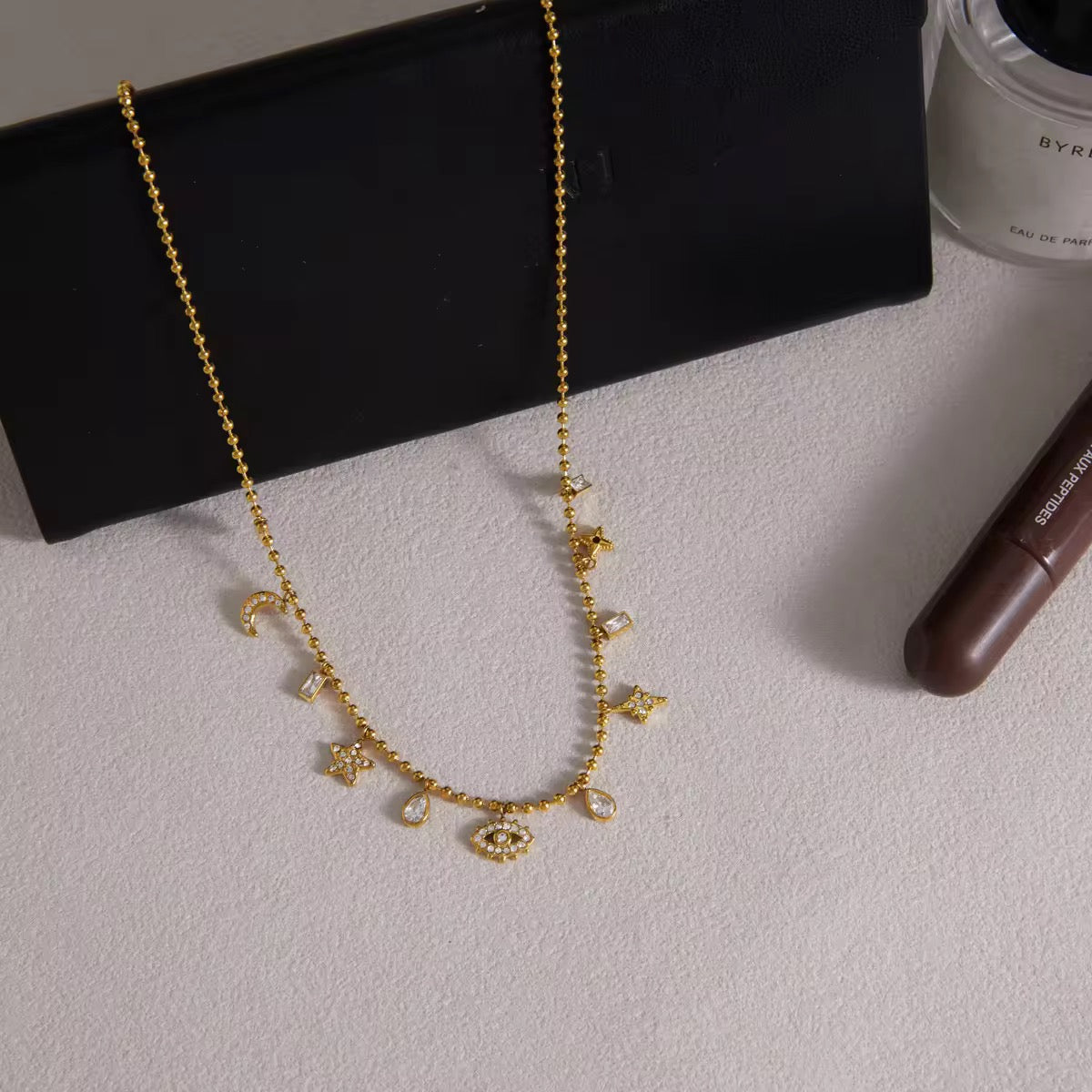 CAPRI NECKLACE