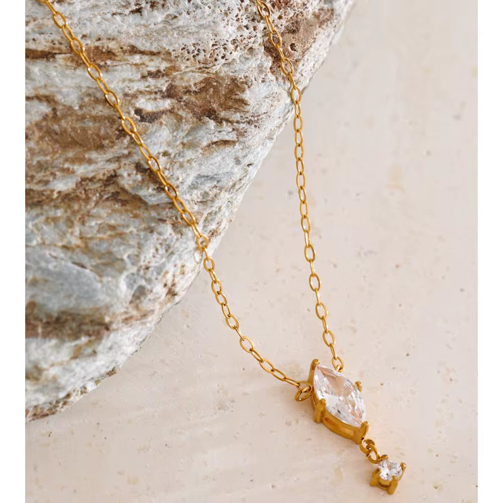 GLOW NECKLACE