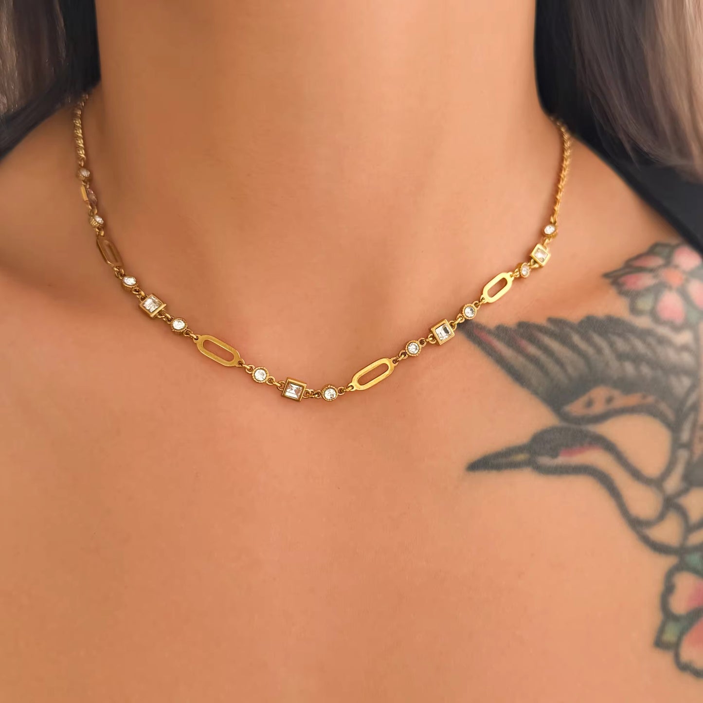 SOLVIA NECKLACE