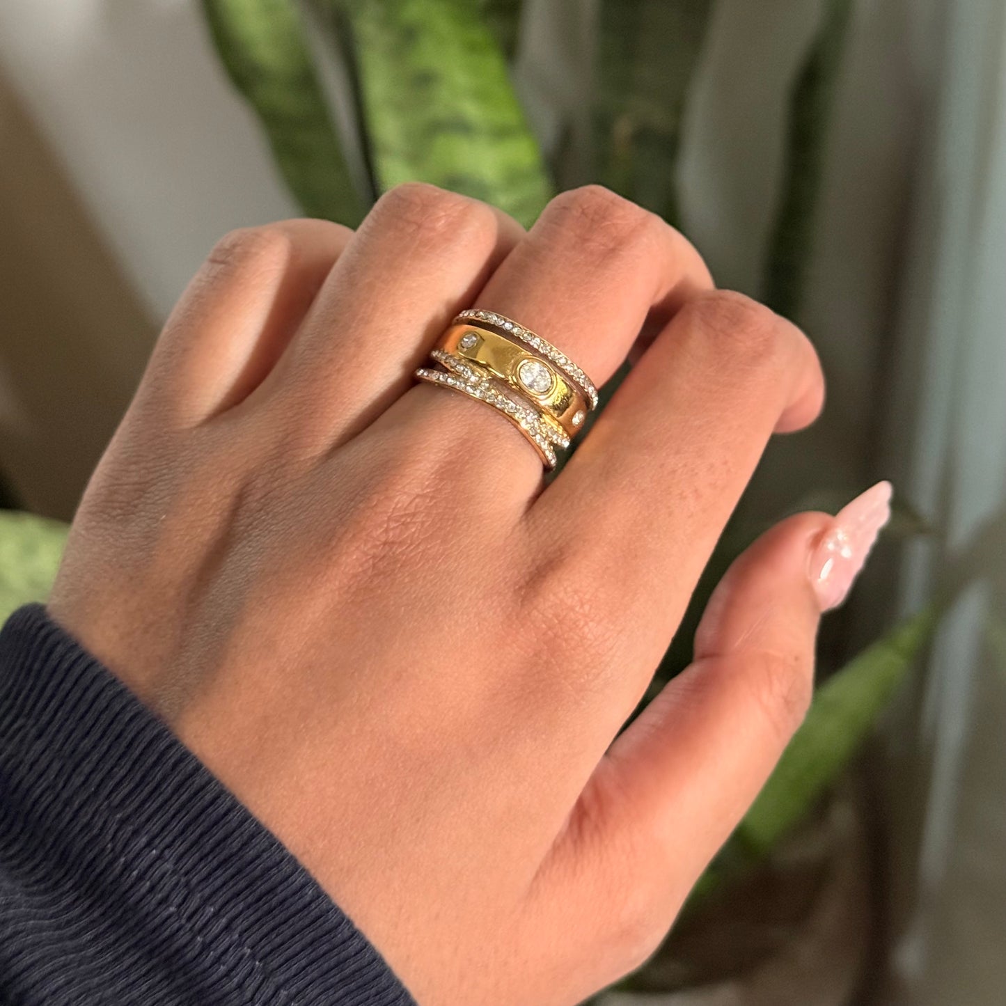HOLLY RING