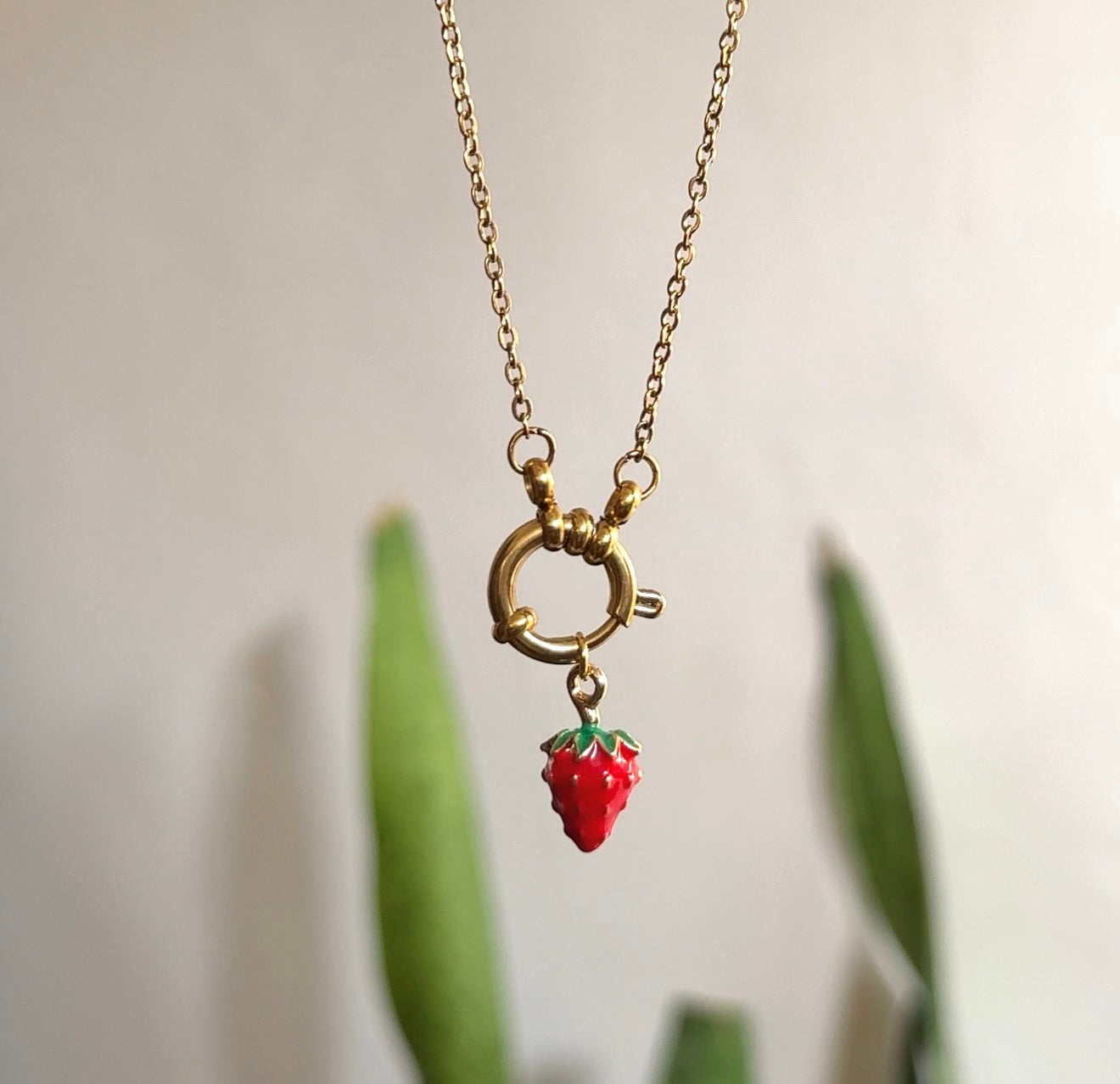 STRAWBERRY CHARM