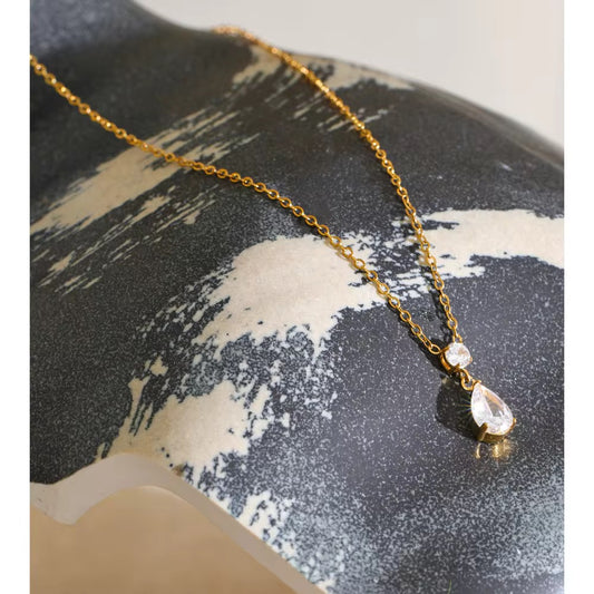 VESTA NECKLACE