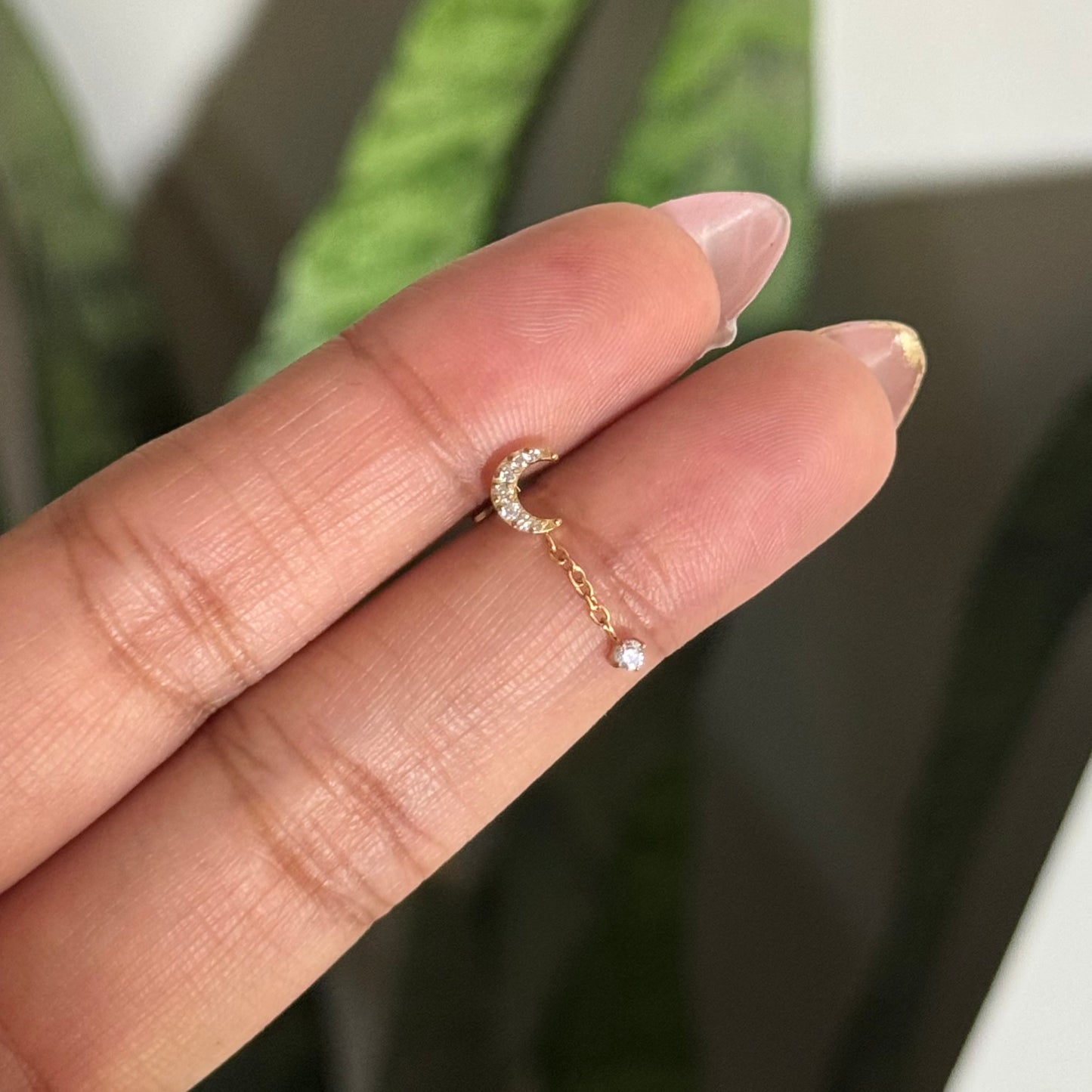 CRESCENT STUD ( SINGLE)