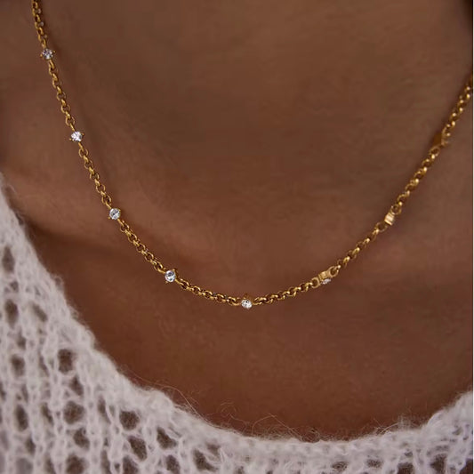 LIORA NECKLACE