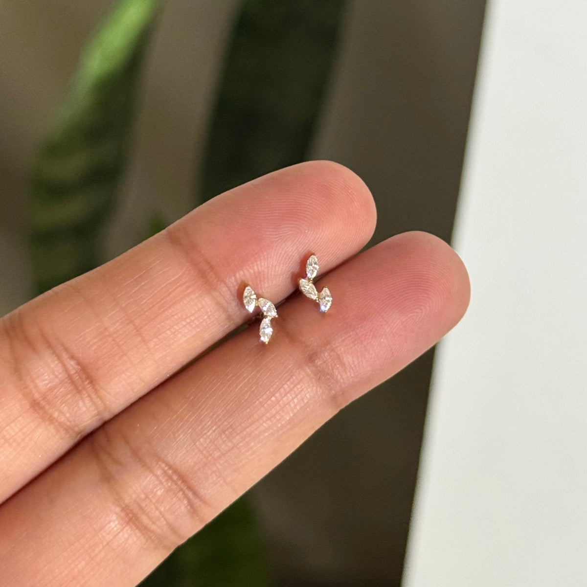 FLORIANE STUDS