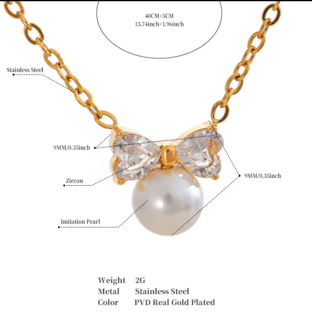 FLUERETTE NECKLACE