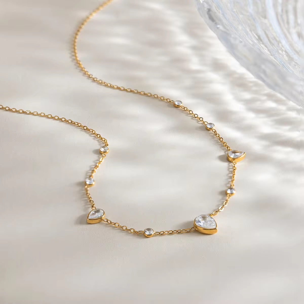 LARIETTE NECKLACE