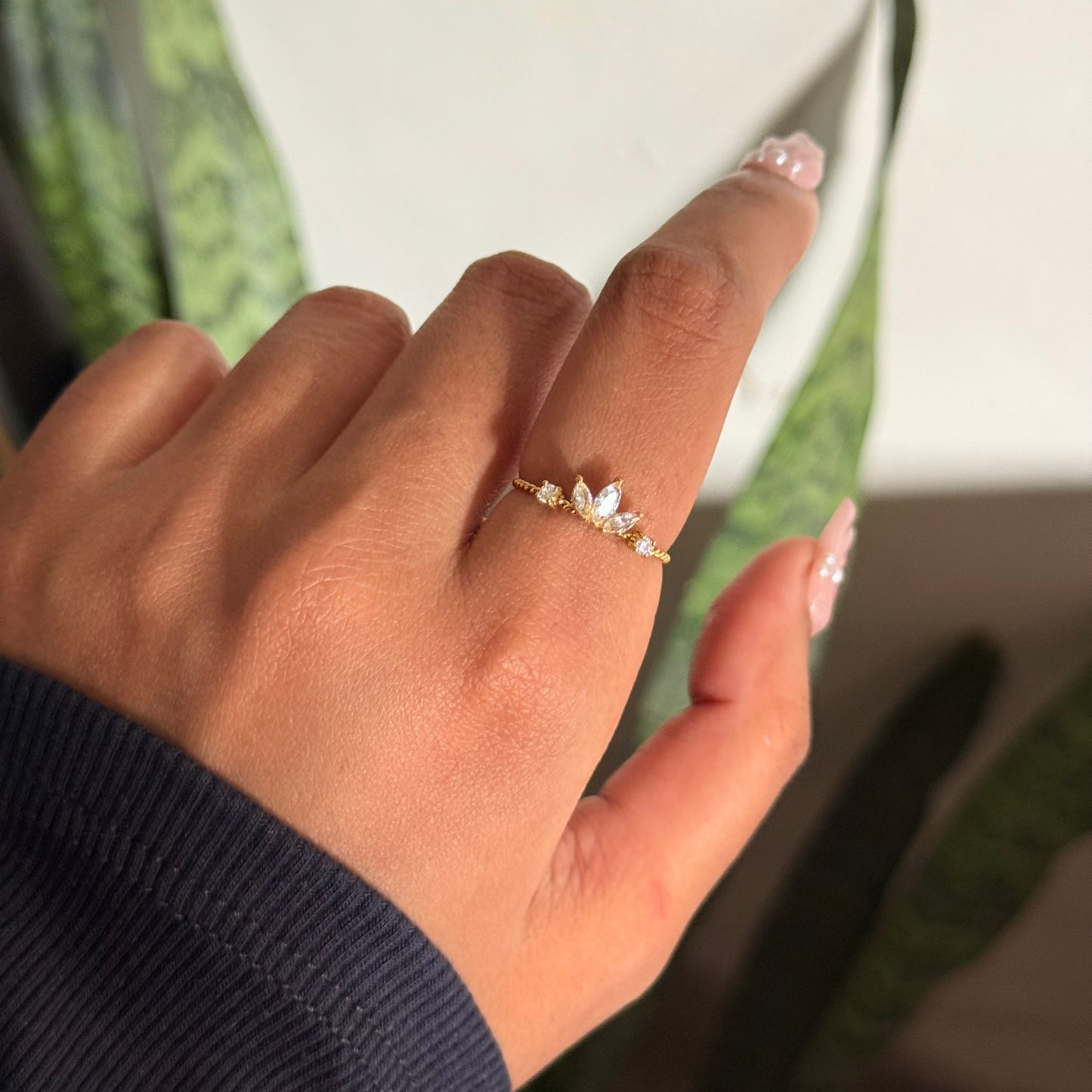 FLOREA RING