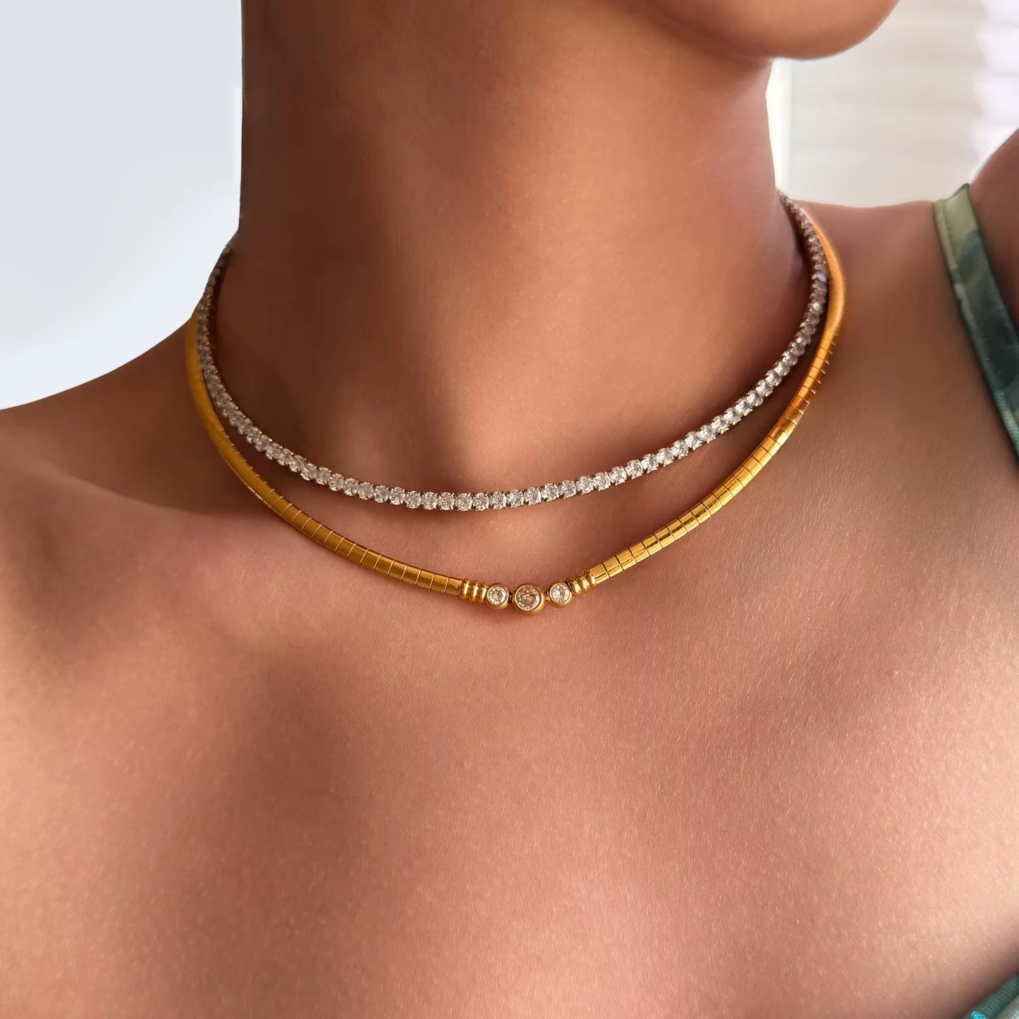 VAYRA NECKLACE