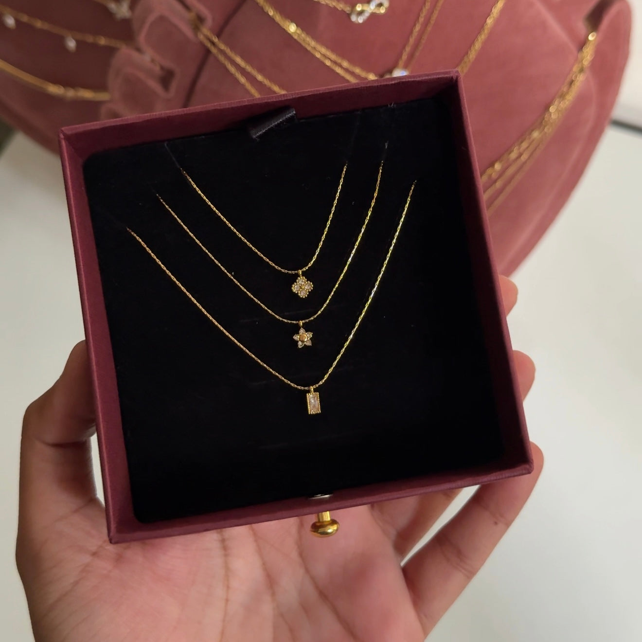 BAR NECKLACE