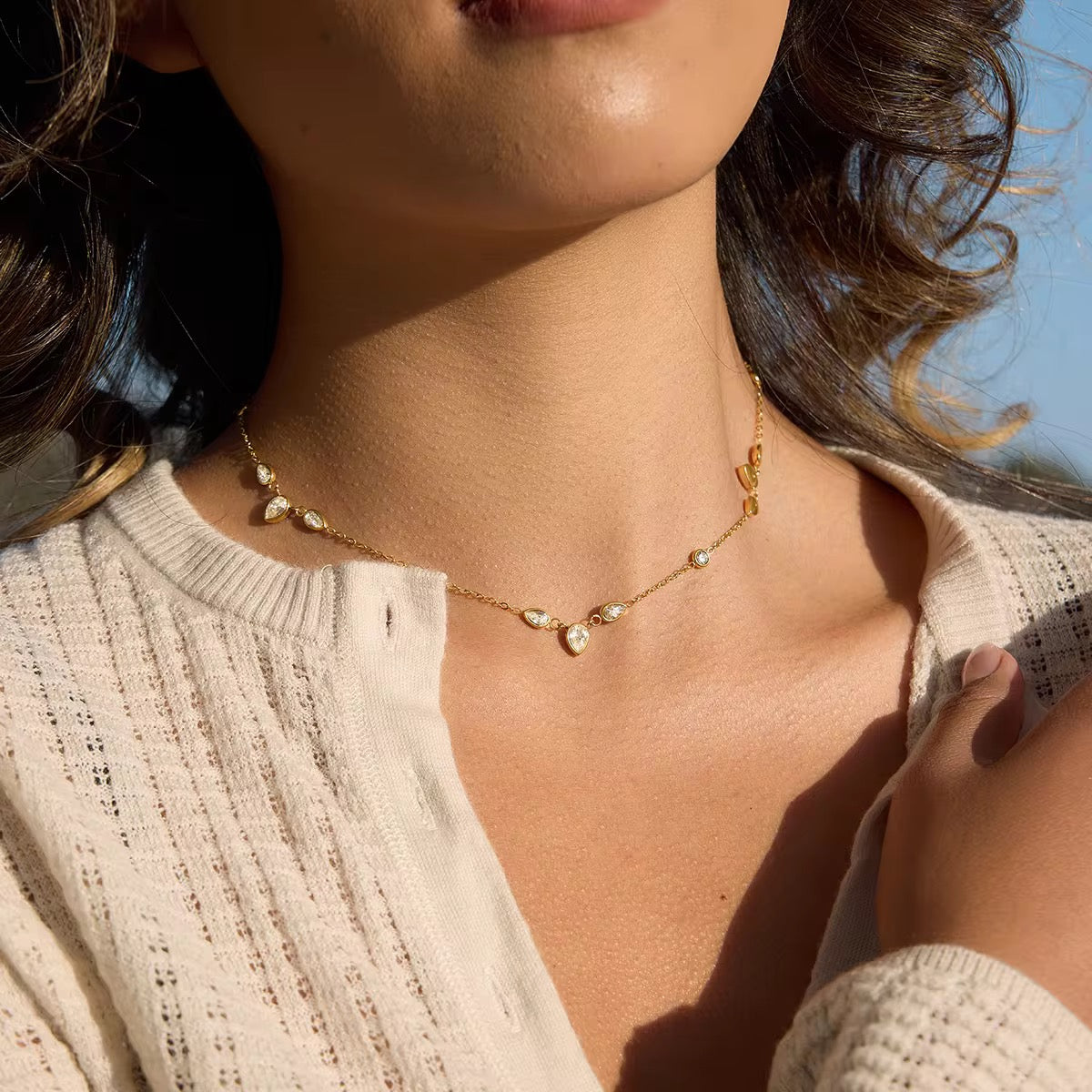 CLARA NECKLACE