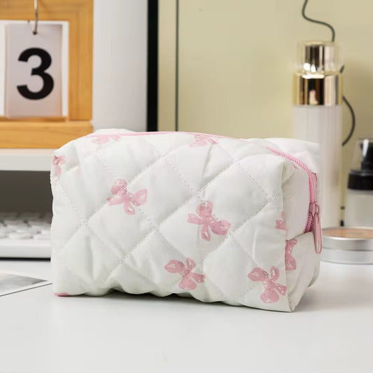 KNOT POUCH (WHITE)