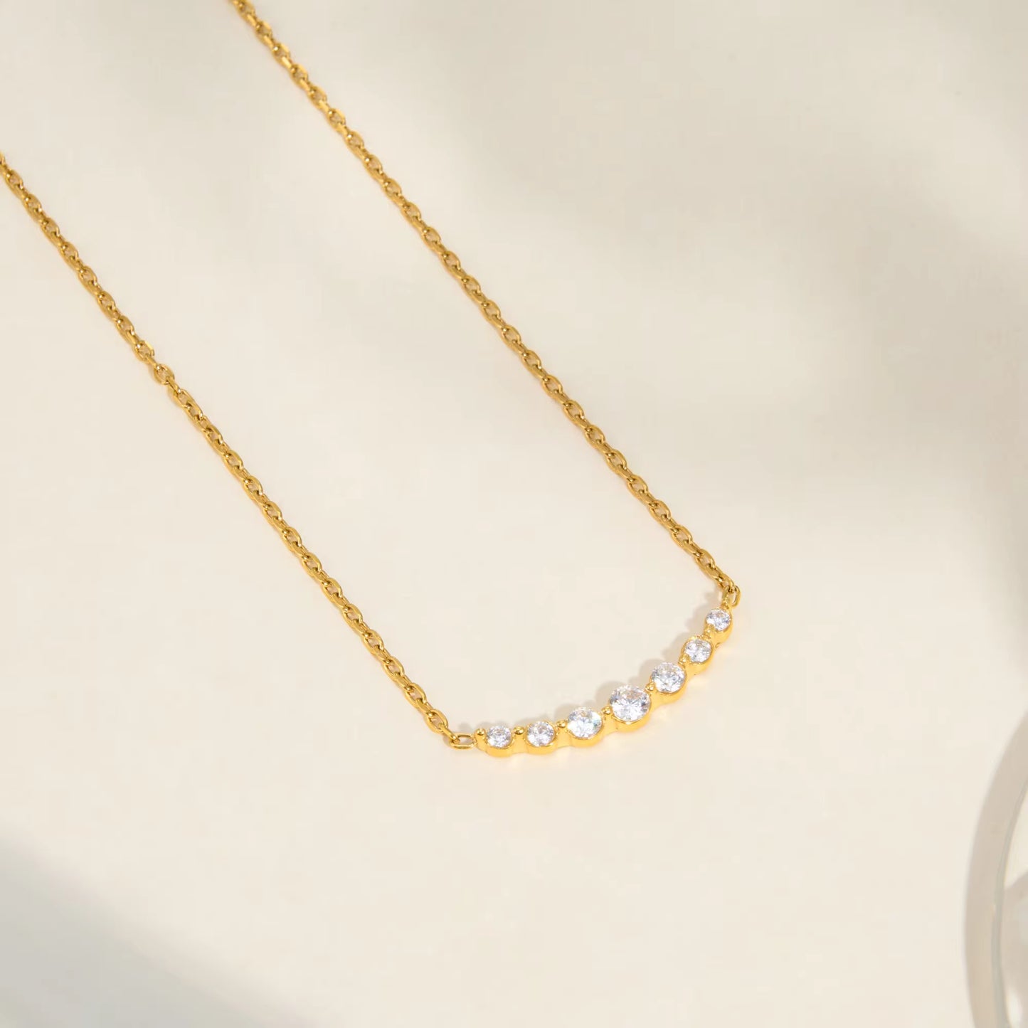 ARIEL NECKLACE
