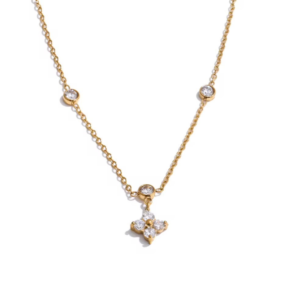 EITH NECKLACE