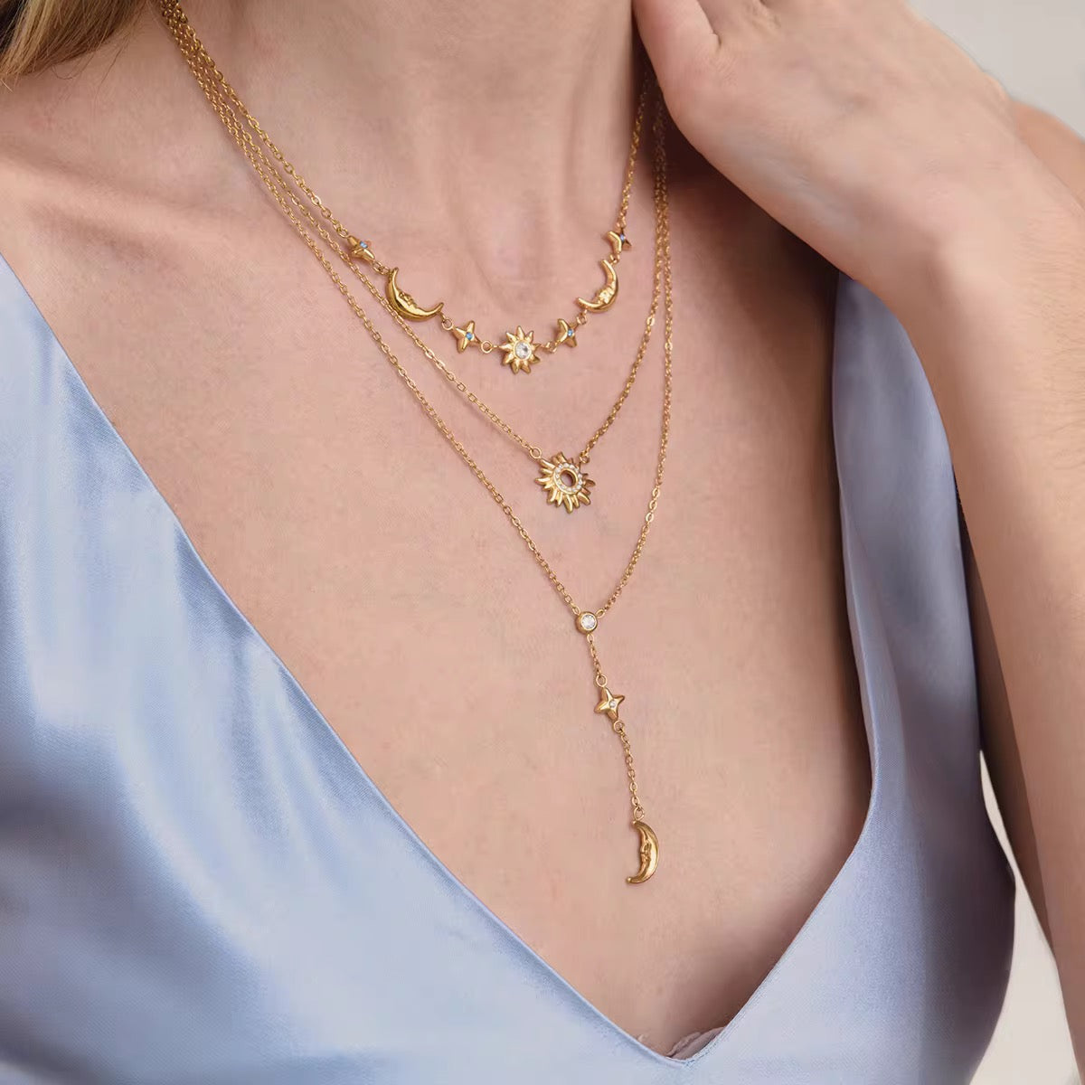 LUMERA NECKLACE
