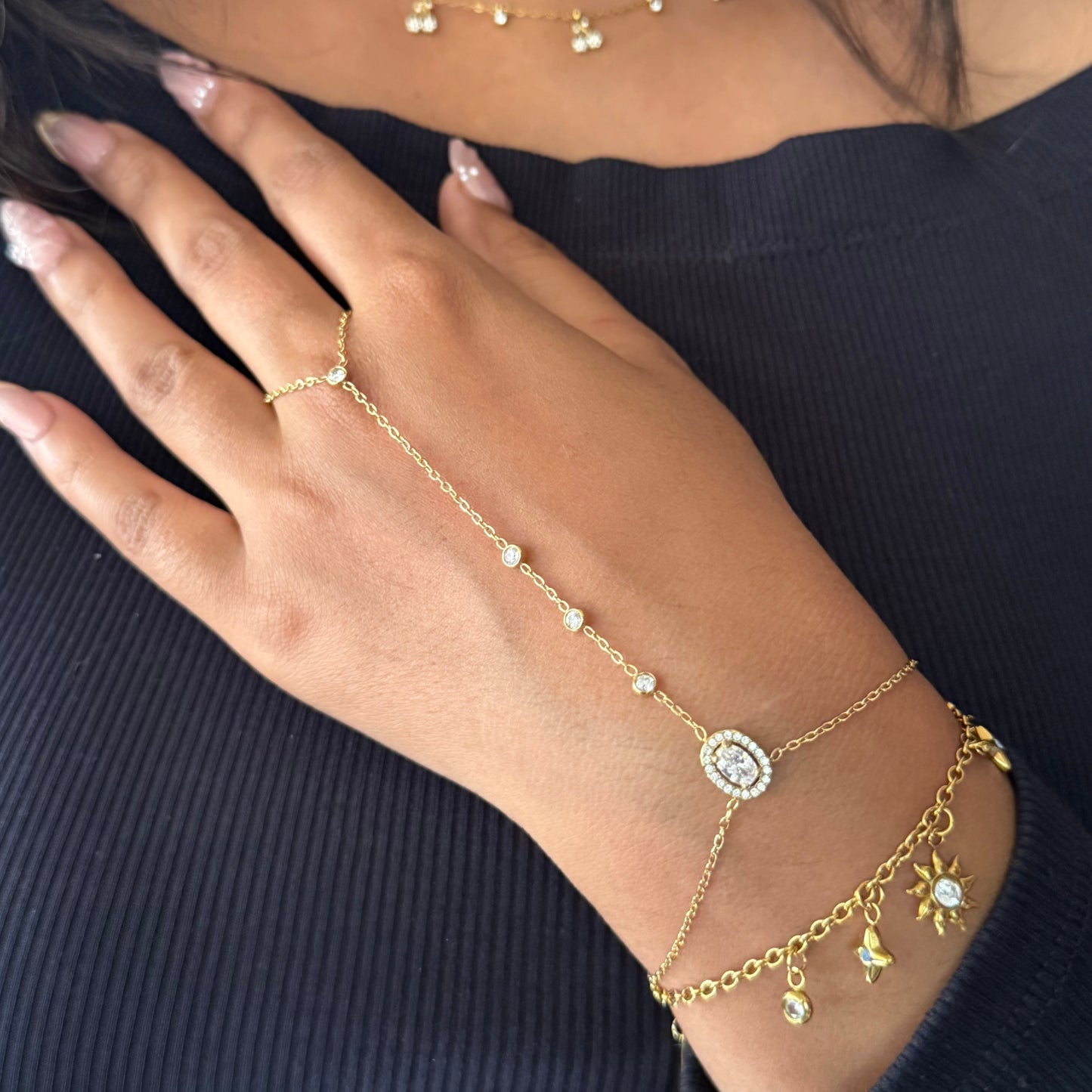 JEAN HANDCHAIN
