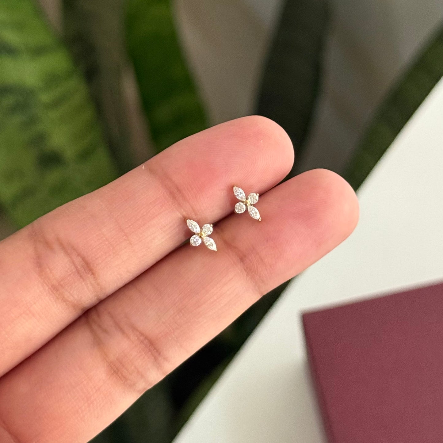 ARWEN STUDS (PAIR)
