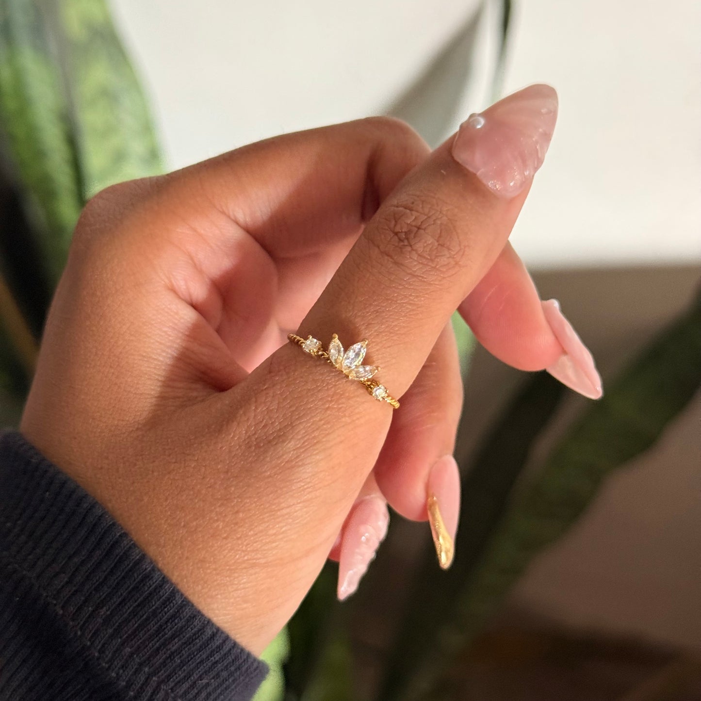 FLOREA RING