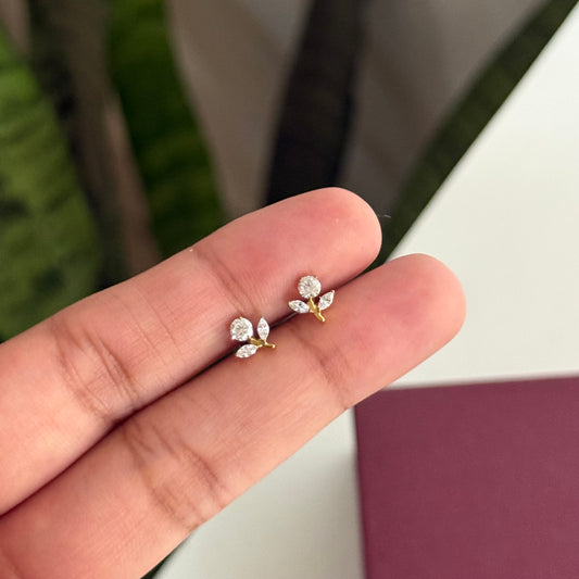 TULIP STUDS (PAIR)