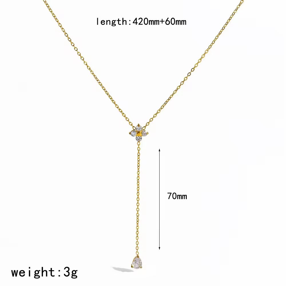 BUD NECKLACE