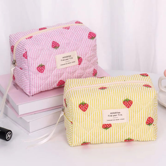 STRAWBERRY POUCH