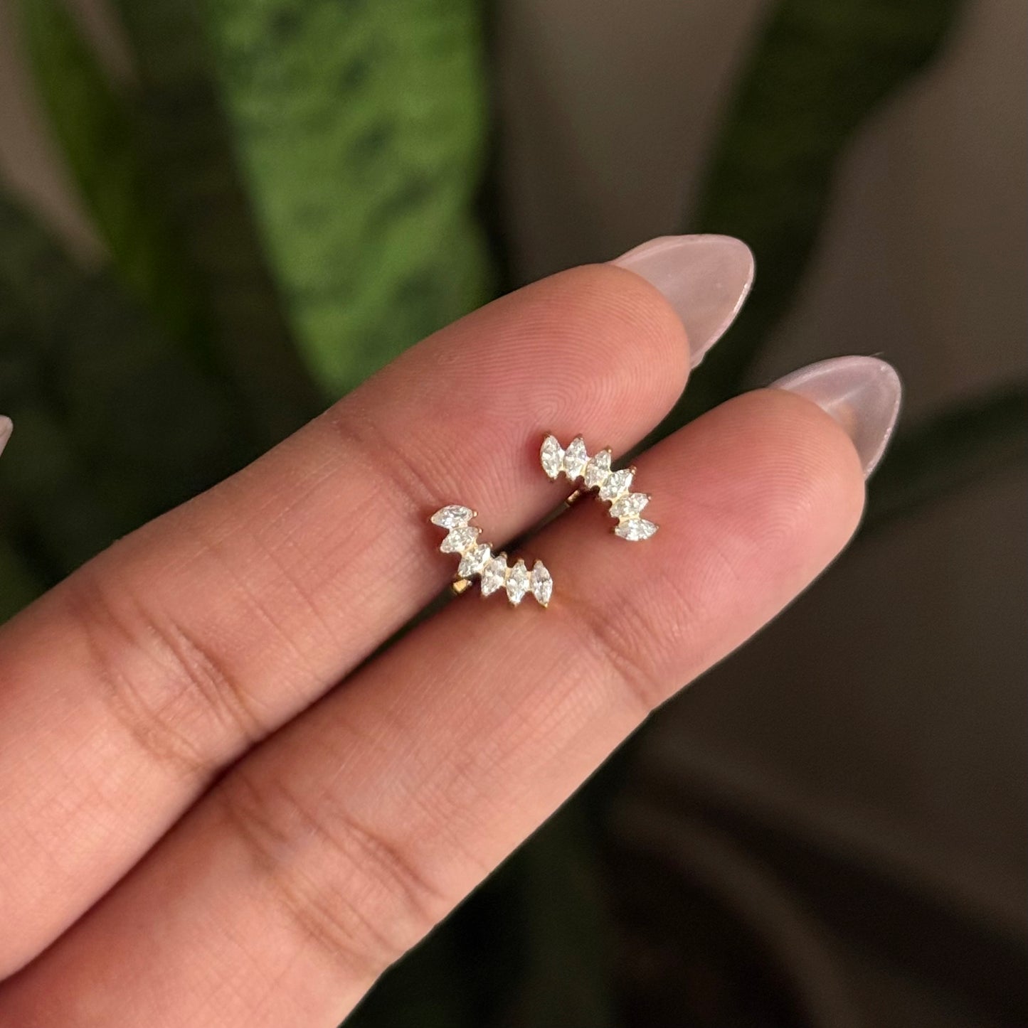 GRACE STUDS (PAIR)
