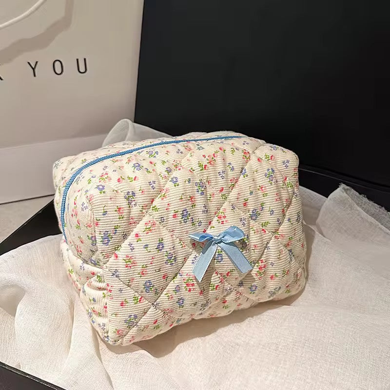 FLORAL POUCH