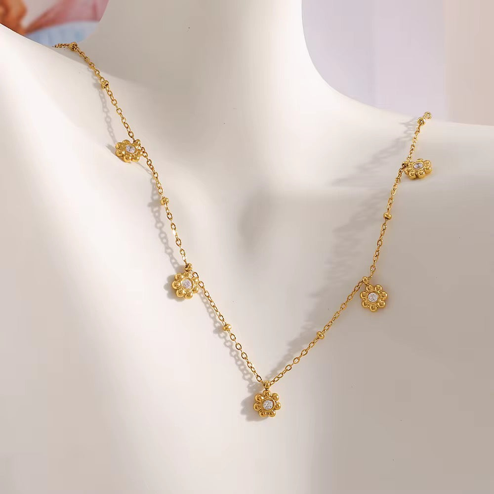 FLORISE NECKLACE