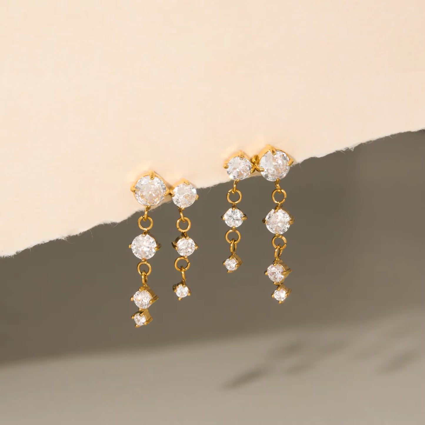 ARISTIA EARRINGS