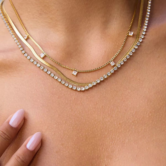 ARIS NECKLACE