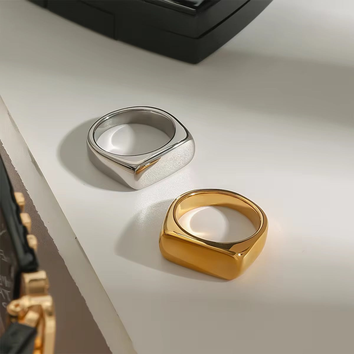 BAR ENGRAVABLE RING