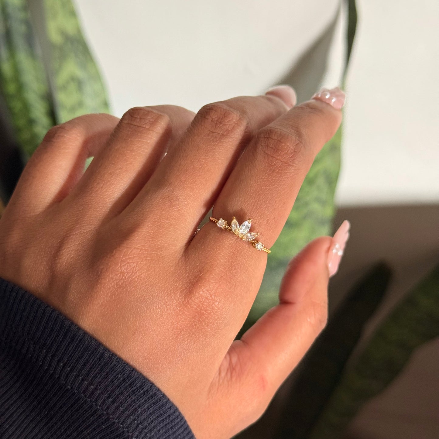 FLOREA RING