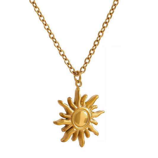 SOLICE NECKLACE