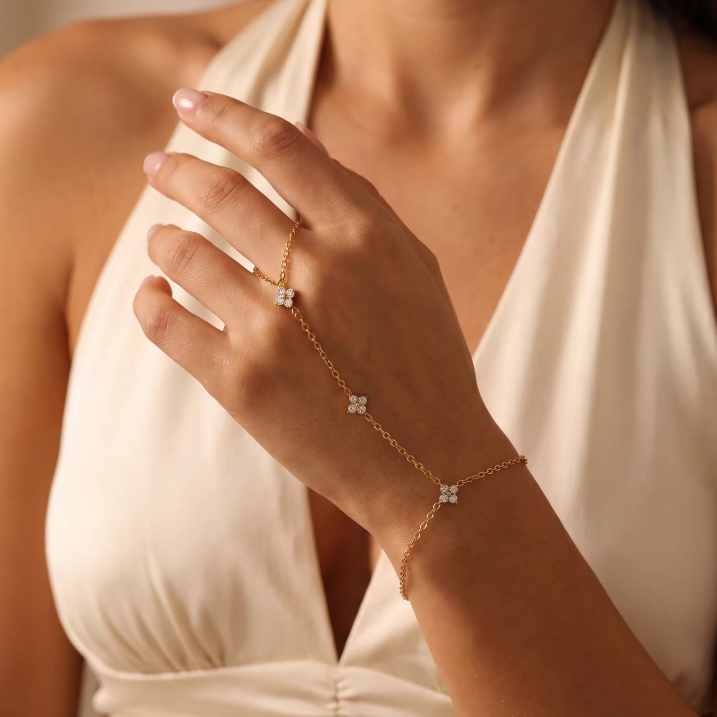 VALARIE HANDCHAIN
