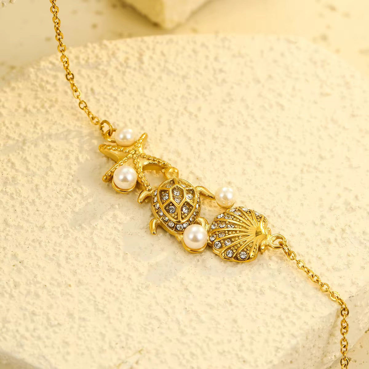 SEABLOOM NECKLACE